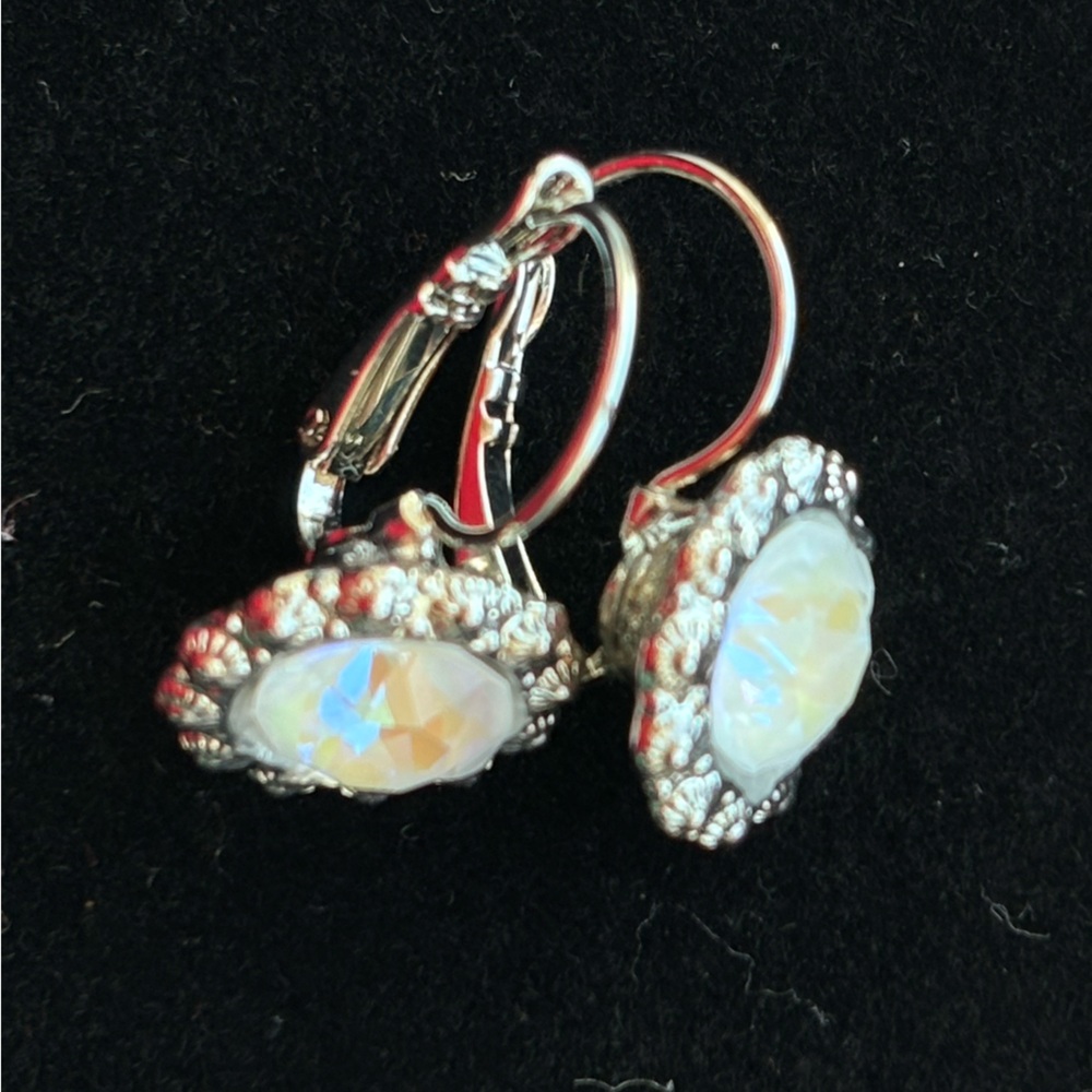 Sabika-Inspired Earrings -NWT